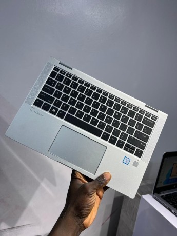 hp-elitebook-1030-g3-big-4