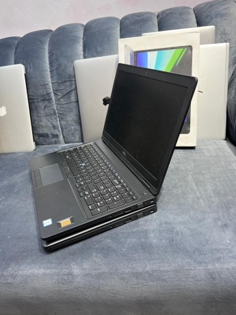 clean-uk-used-dell-latitude-5580-big-1